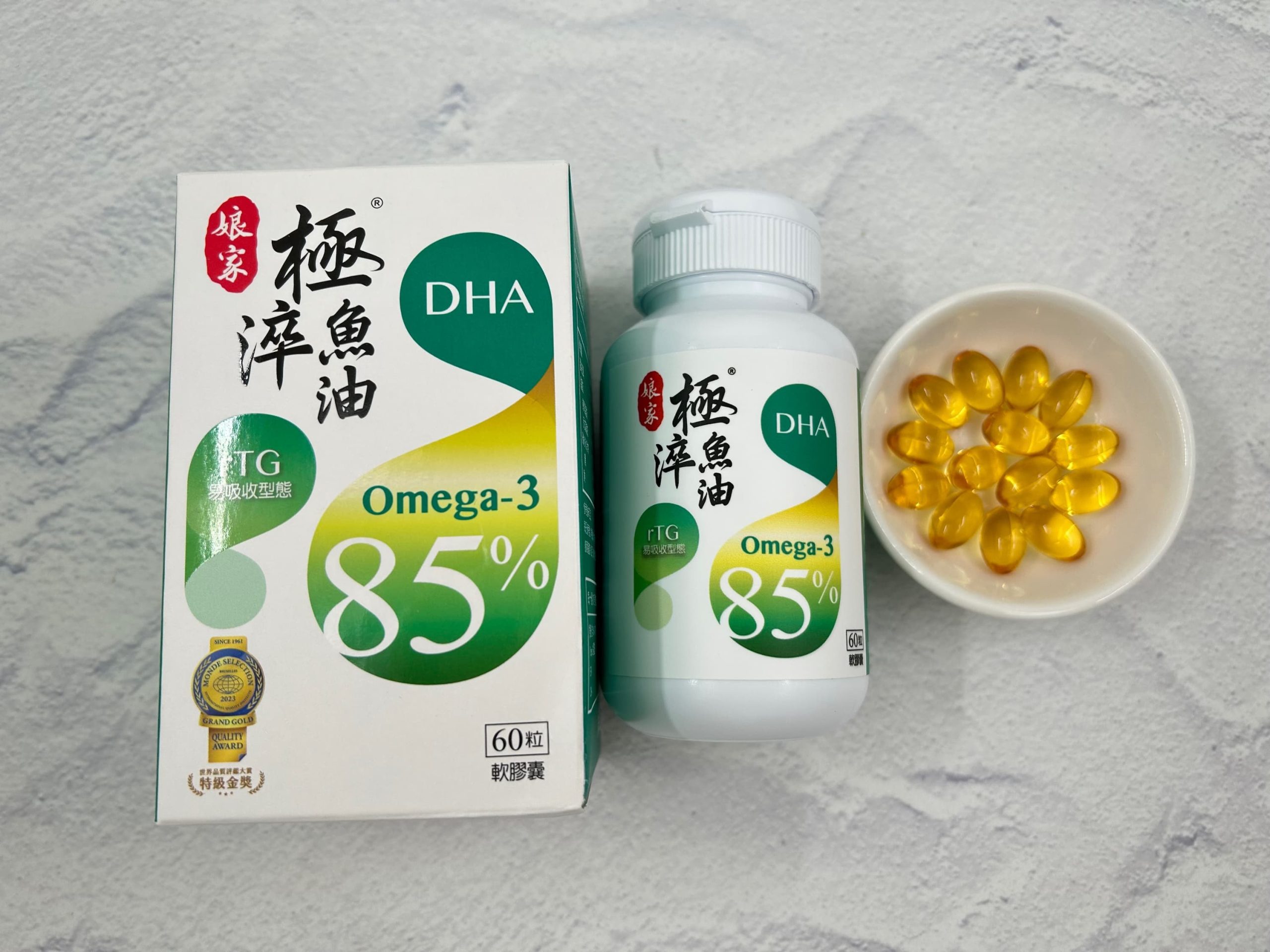 魚油怎麼挑不踩雷？單方 vs 複方全解析！4 款熱門 DHA 魚油實測大評比