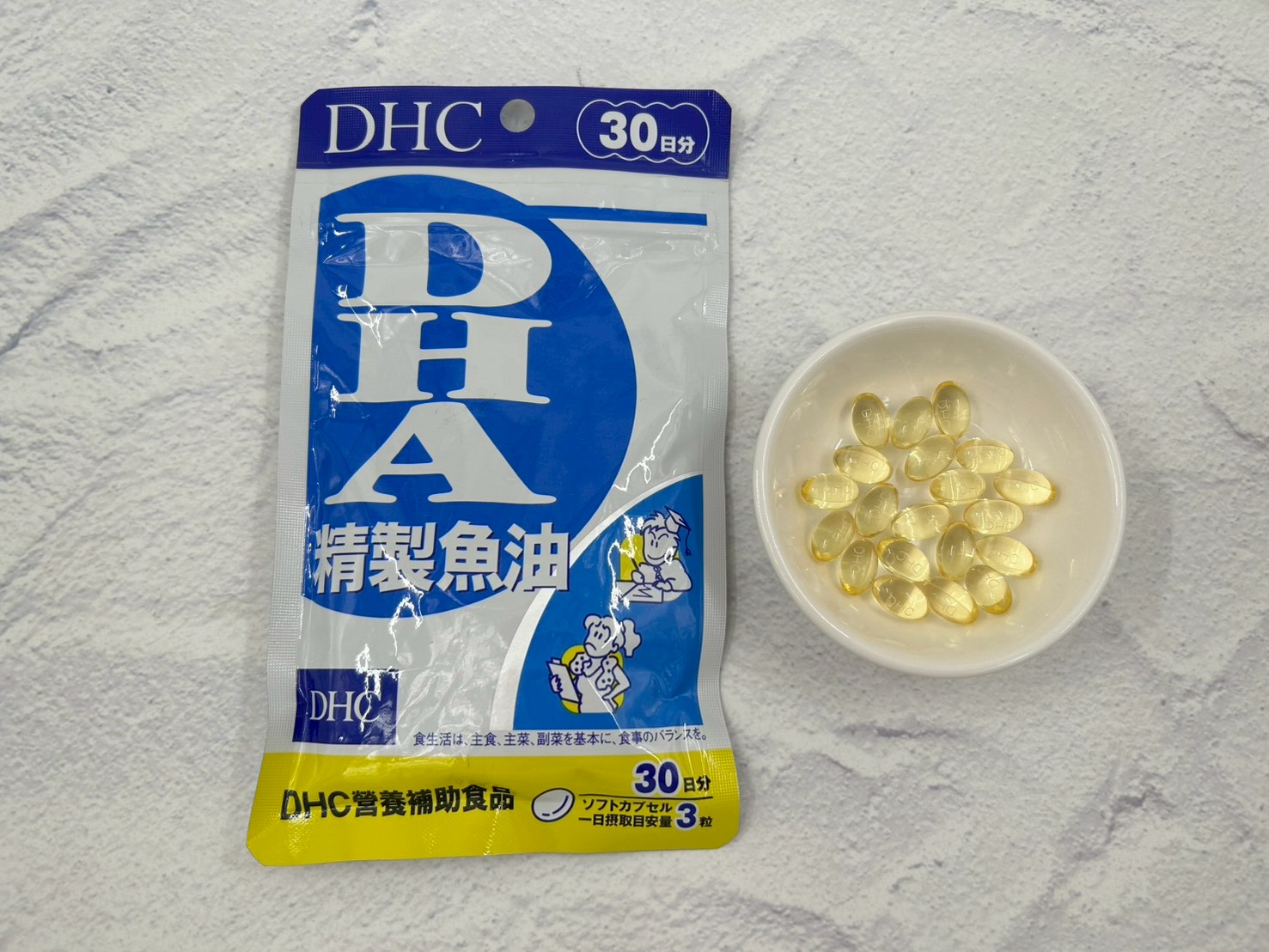 魚油怎麼挑不踩雷？單方 vs 複方全解析！4 款熱門 DHA 魚油實測大評比